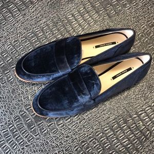 NWT New Zara Women Navy Blue Velvet Shoes 40 9
